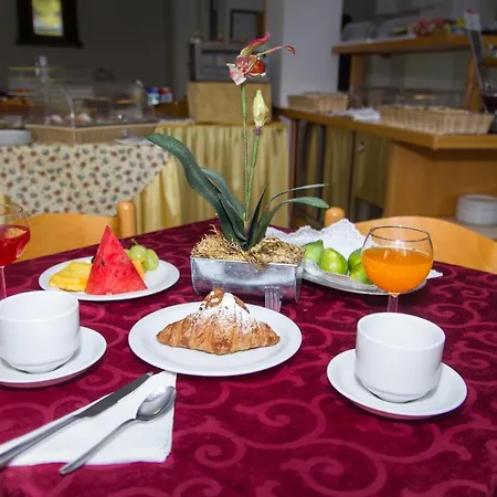 Hotel Trianon