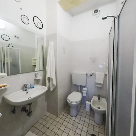 Hotel Trianon 2*